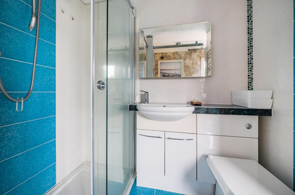 1369584-16-68f245...