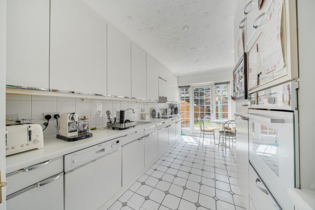 1328887-16-687e5b...