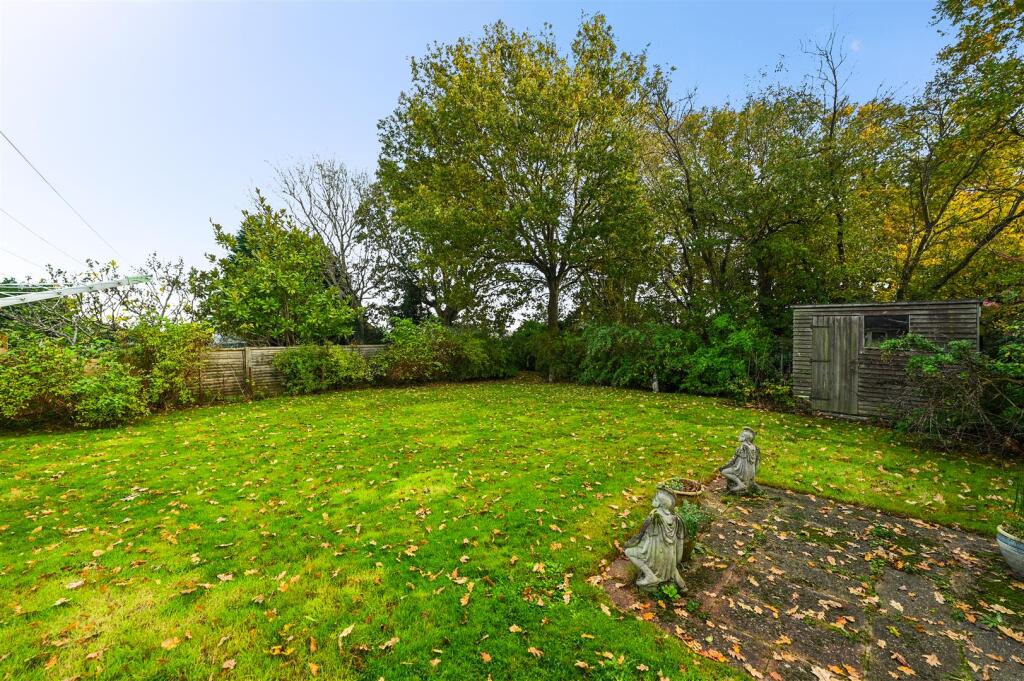 74 Pebsham lane tn40 (6).jpg