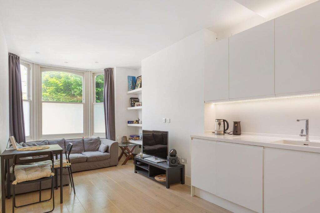 Kitchen/Reception