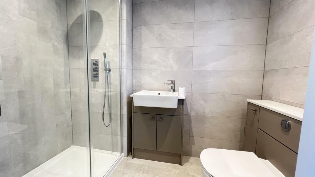 5 fielkd viewbath.jpg