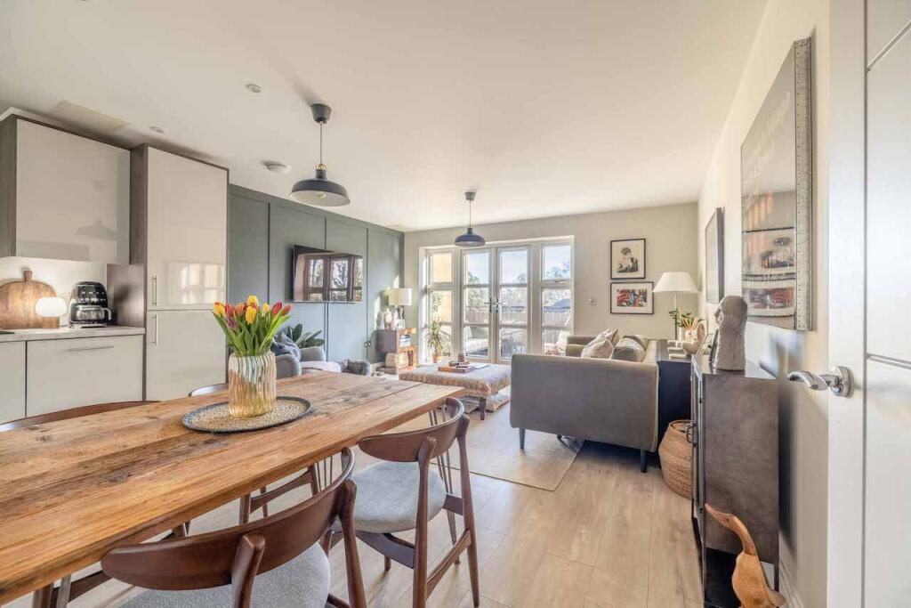 Amber Place, Maidenhead, SL6