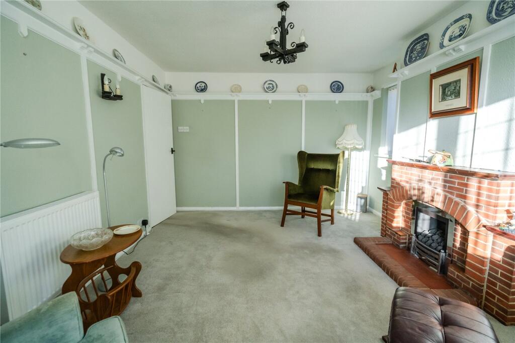Living Room (2)