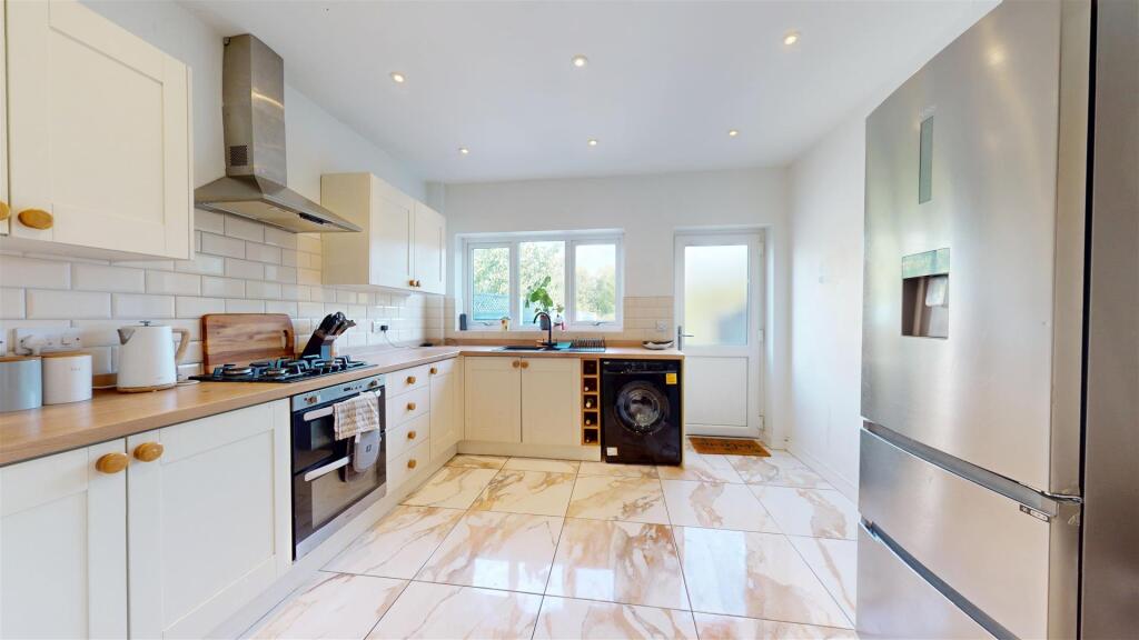 Hereford Road 79 Kitchen.jpg