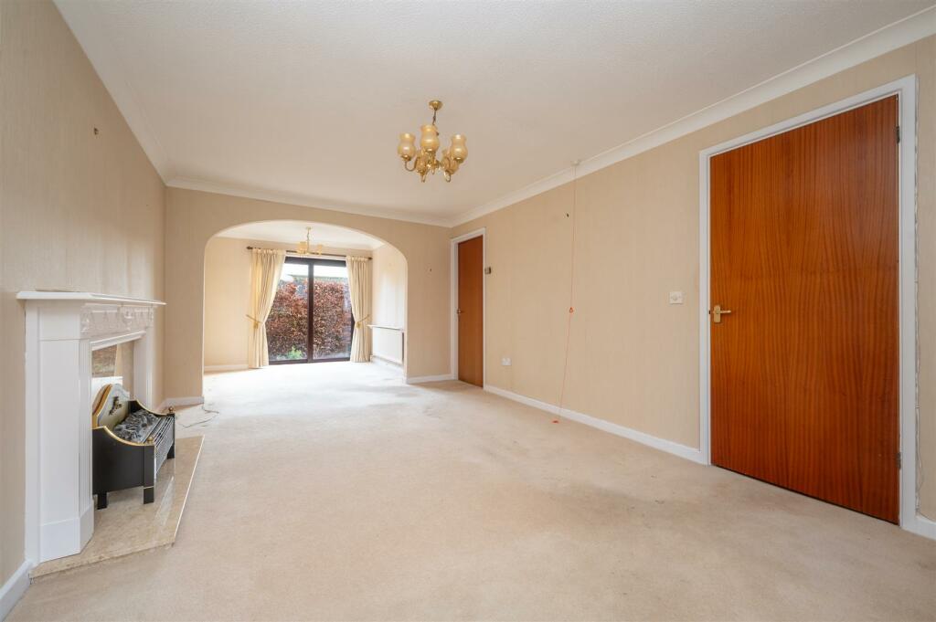 Living/Dining Room