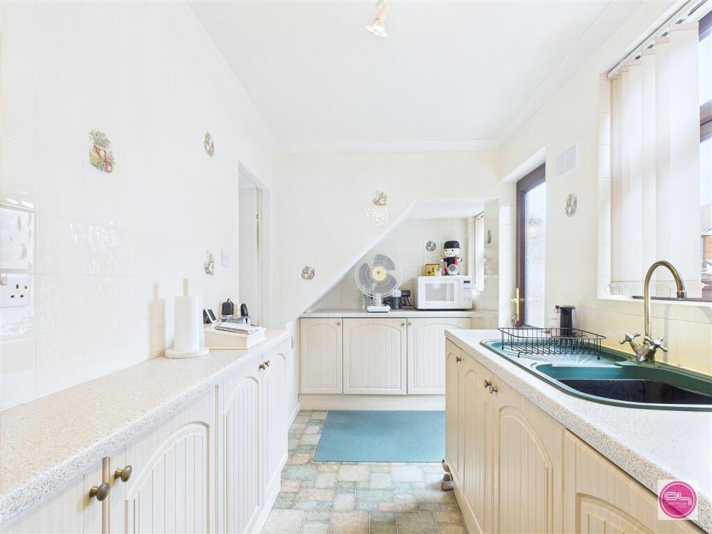 Ashleigh Drive (19).jpg