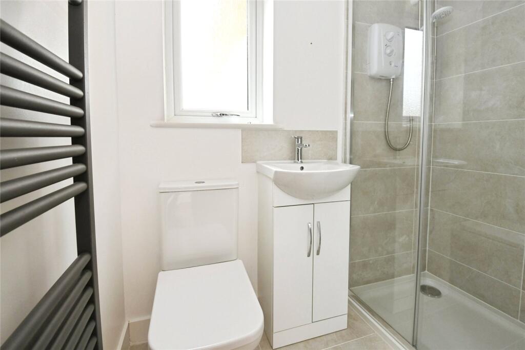 Annexe Shower Room
