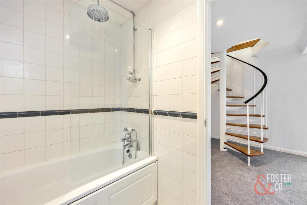 Upper Gardner Street_24-011.jpg