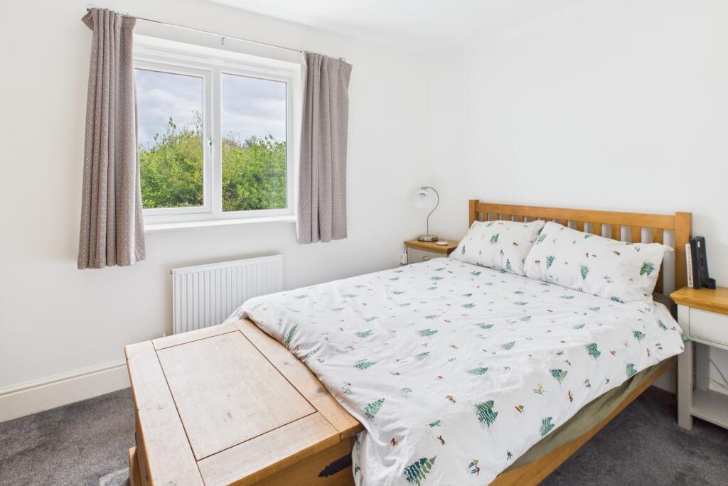 CAM02519G0-PR0262-STILL004