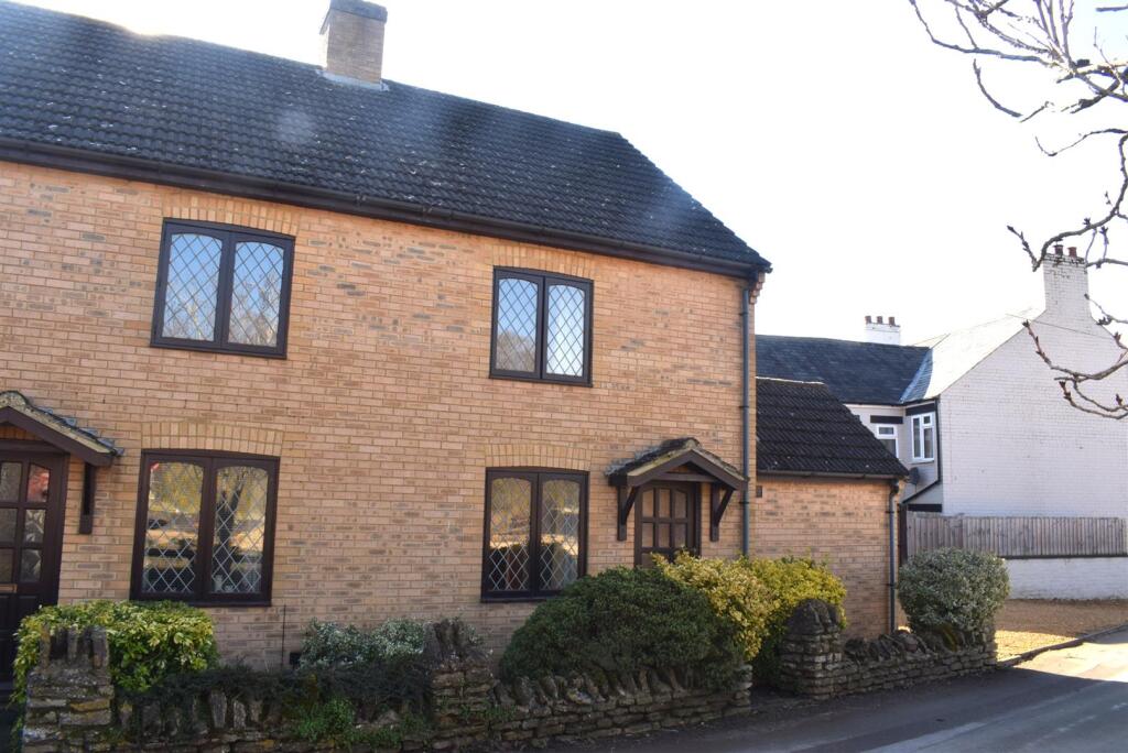 3 Fair Oak Cott Out.JPG