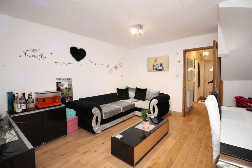 Russell Road, London