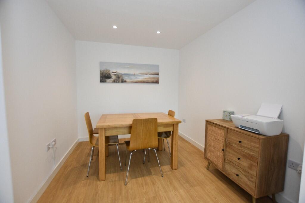 Dining Area/Snug