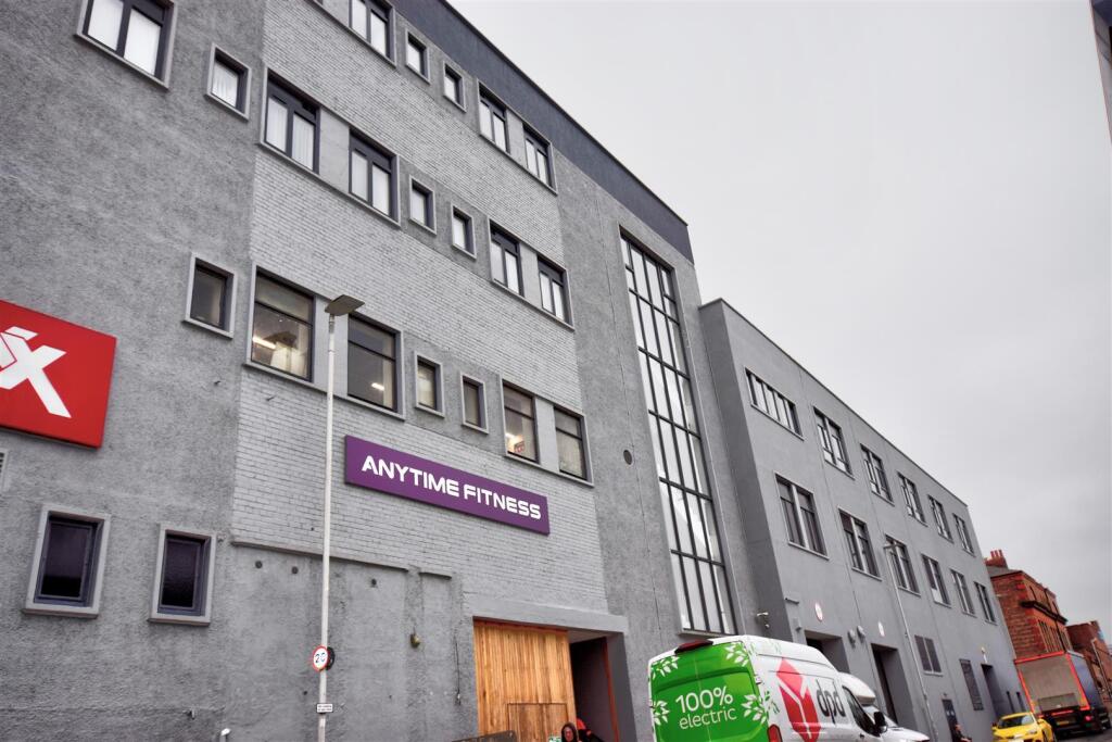entrance market court.jpg