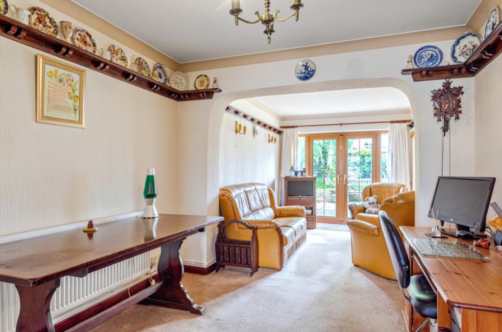 1299964-8-683cdcacb5589