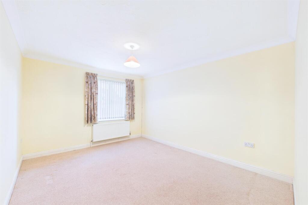 Bedroom 2.jpg