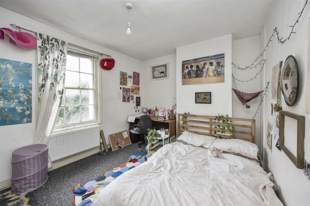 50 rose hill close_081124_02.jpg