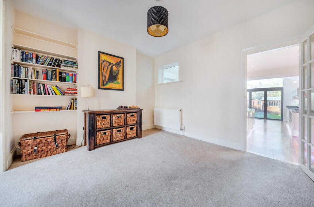 1382771-32-692052...