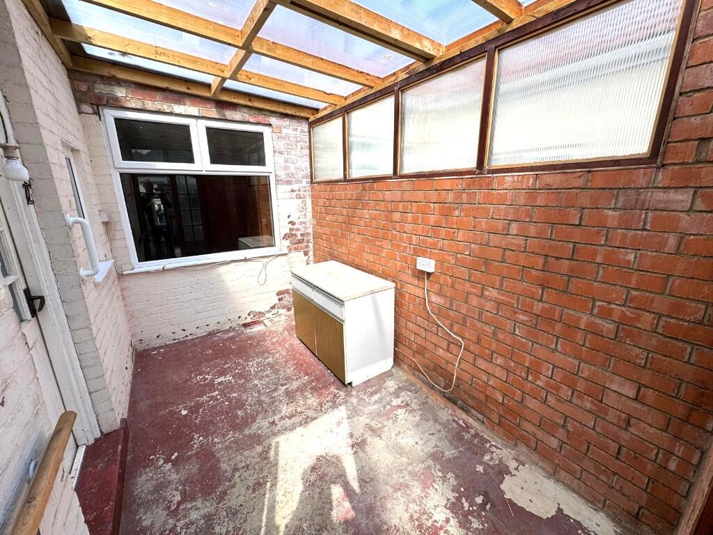 GARDEN ROOM