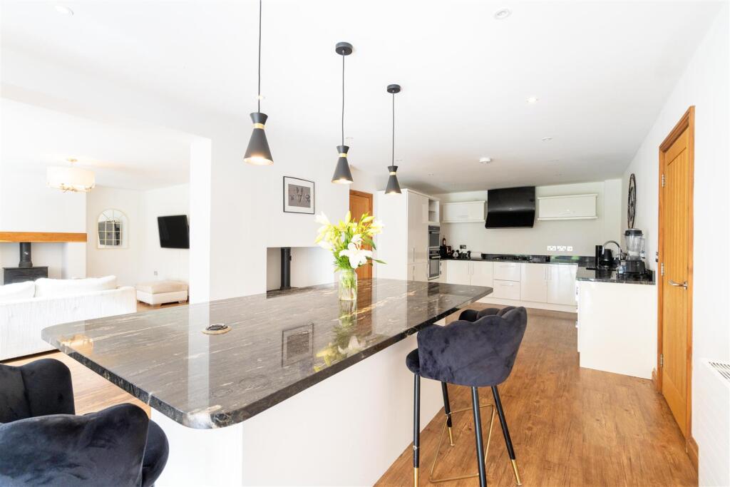 Kitchen / Diner