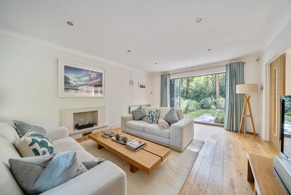 1348601-25-68bf21...