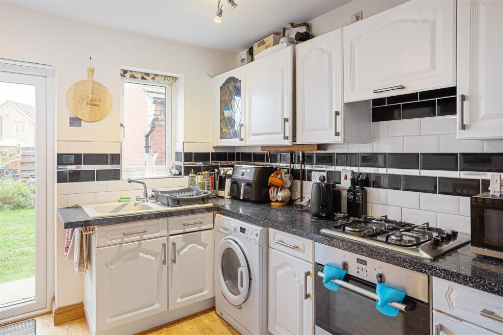 6_Morehall_Close__16.jpg
