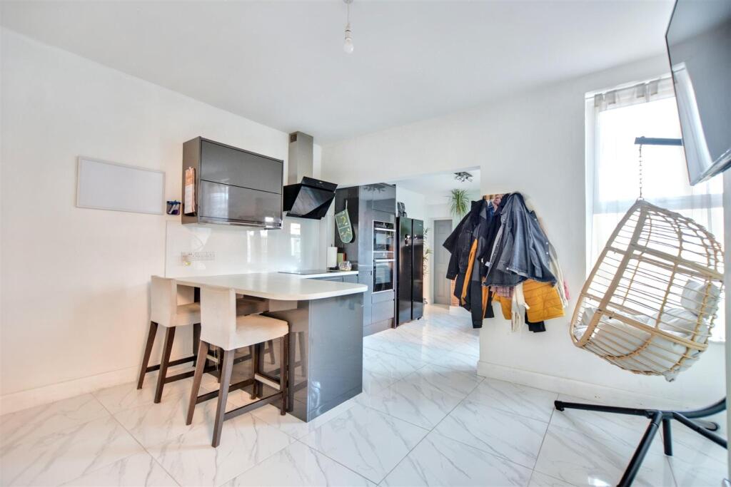 Kitchen Diner_3.jpeg