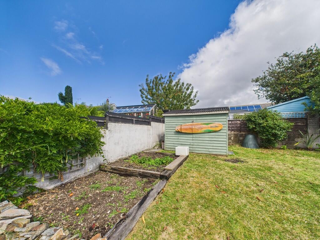 CAM02089G0-PR0561...