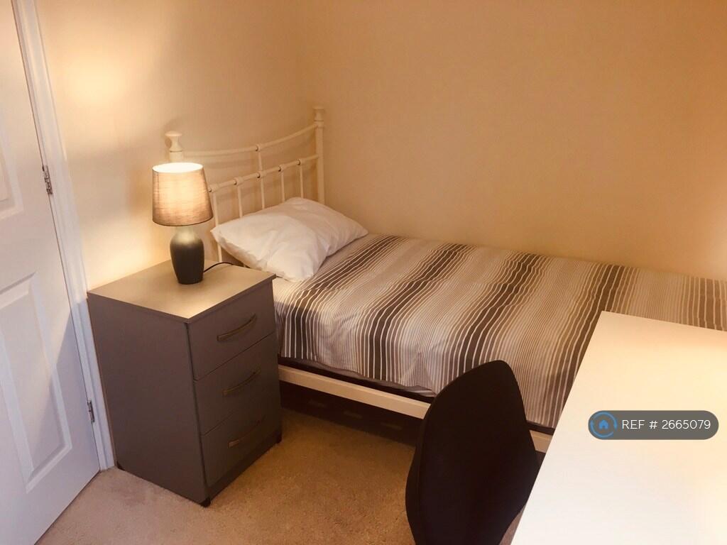 Bedroom 5