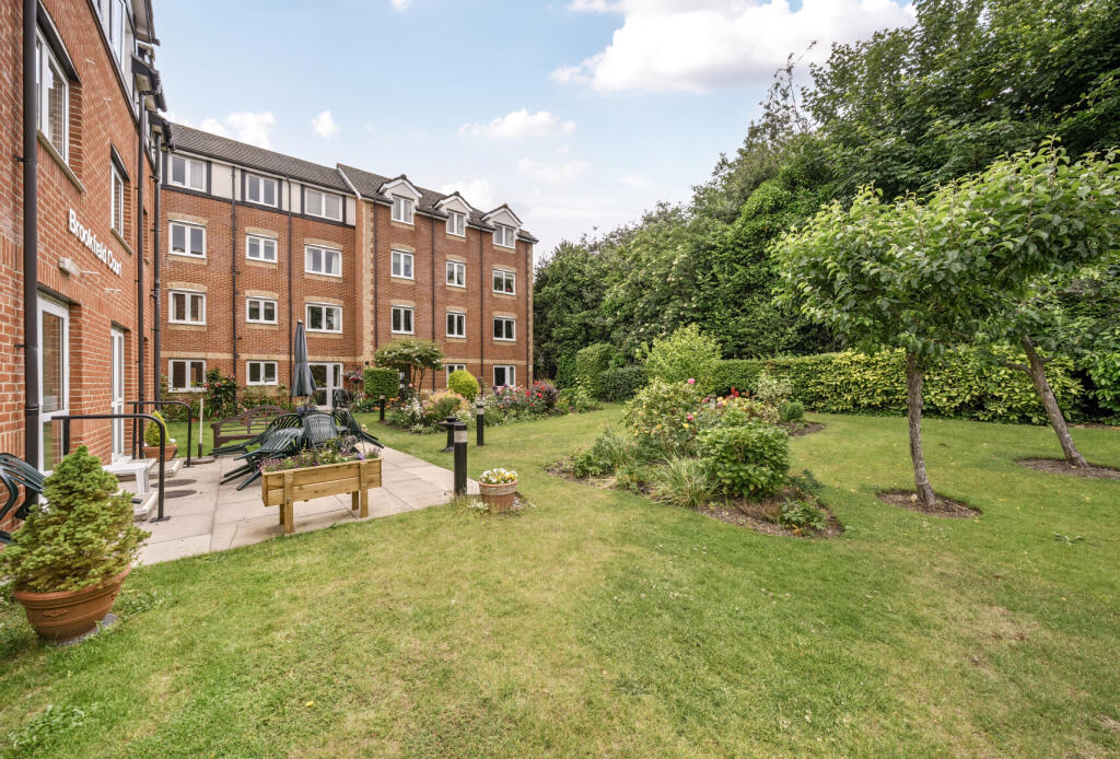 1301816-14-684830...