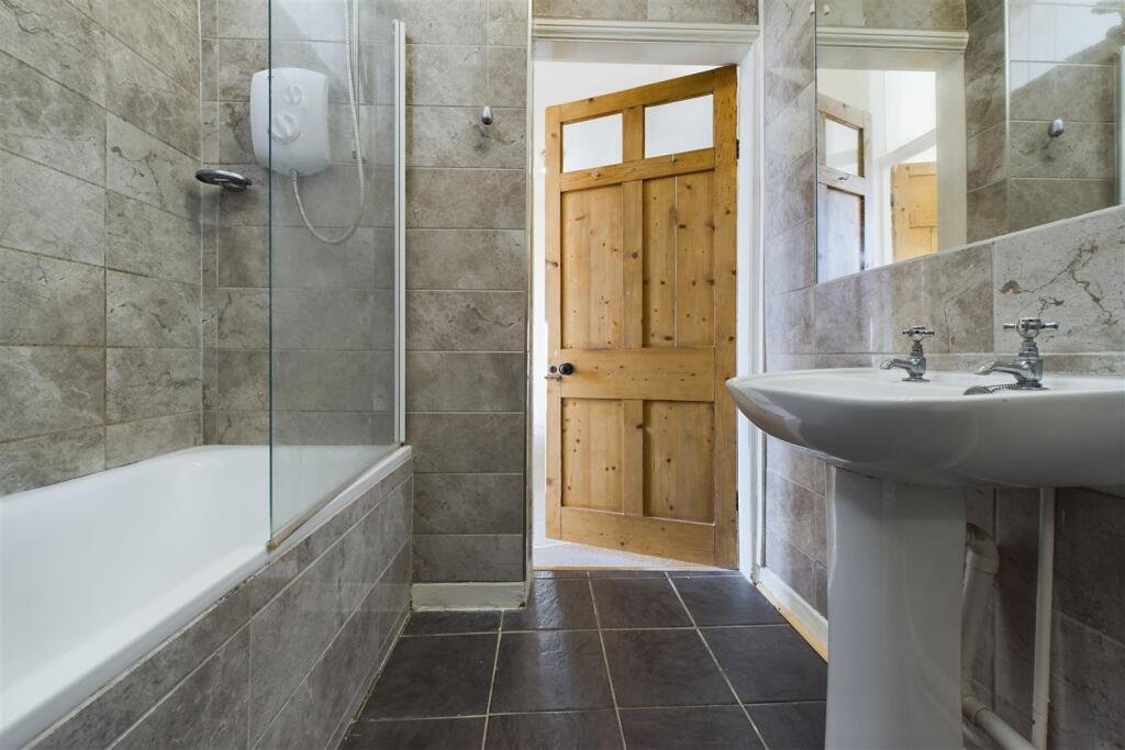 18 Lansdown Place, Cheltenham GL50 2HX | Leasehold