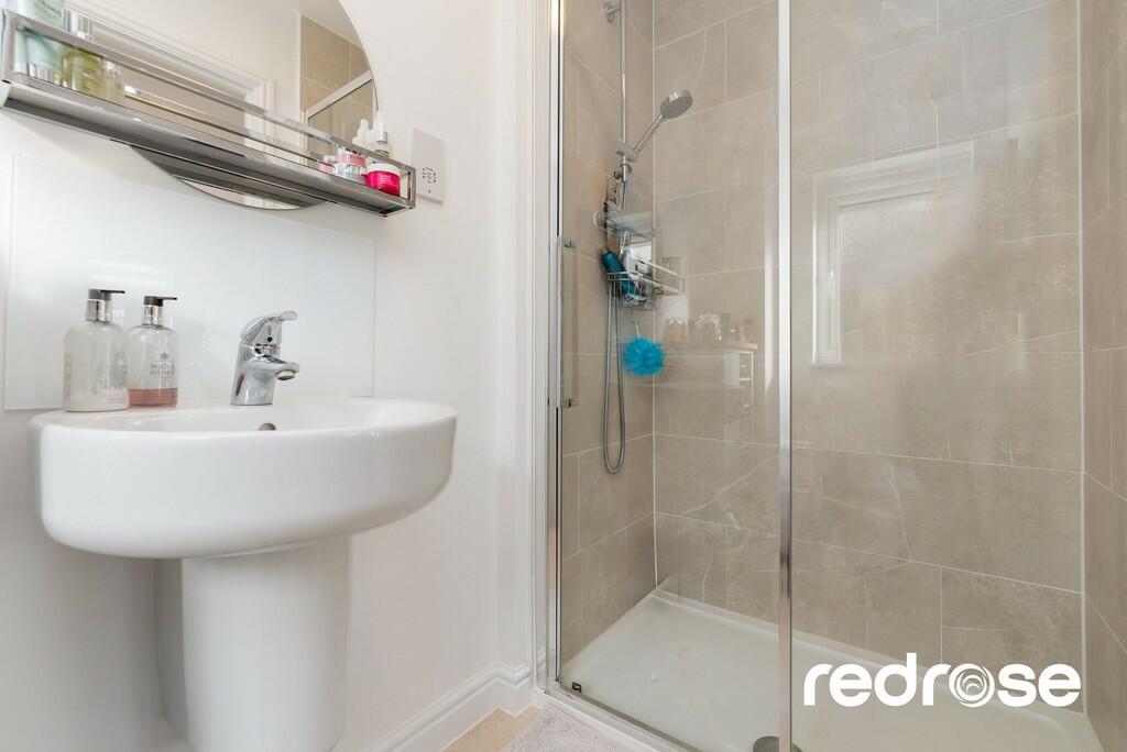 web_20 Whitley Dr...