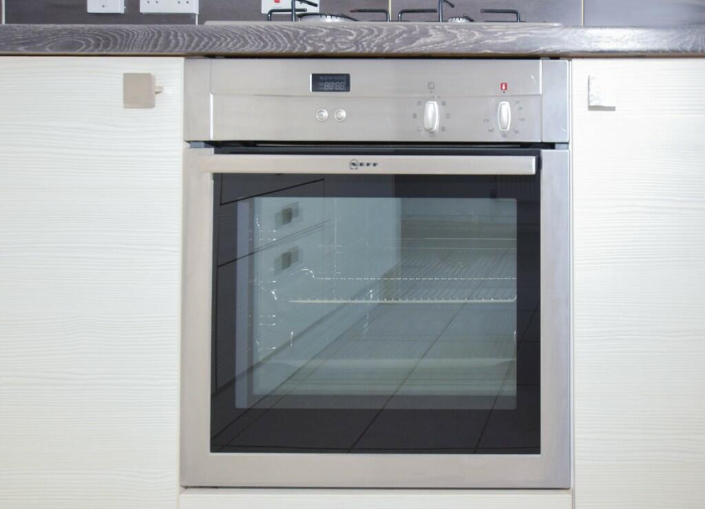 Oven