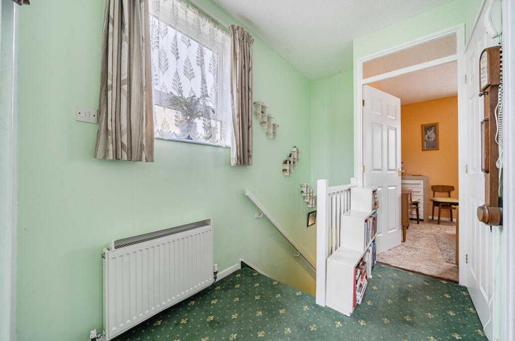 1368934-18-68f263...