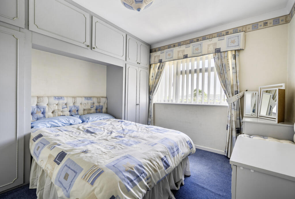 1345757-15-68b5b1...