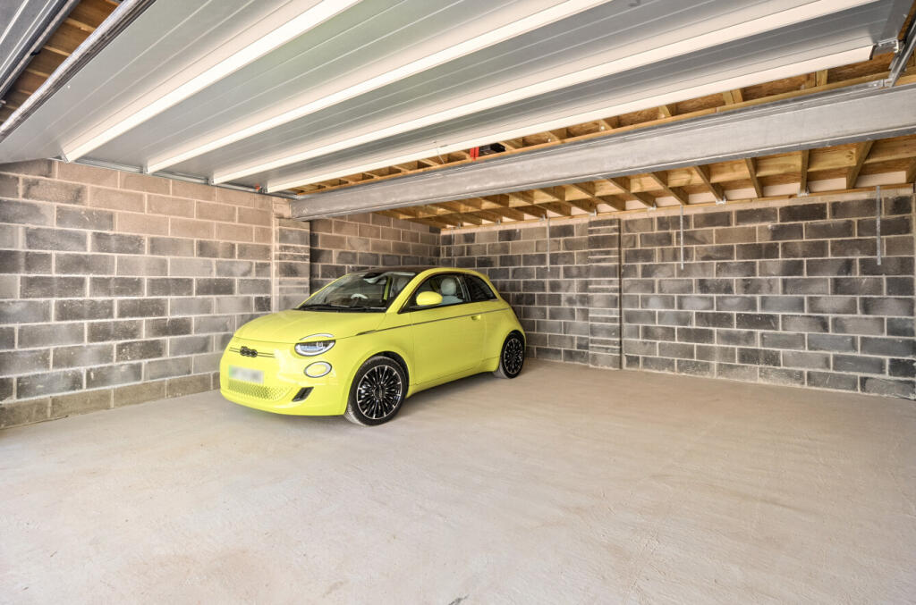 1320094-6-686e641...