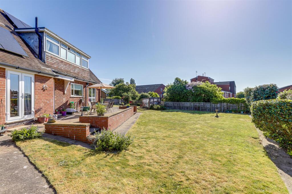 IMG_1323-IMG_1327 copy.jpg