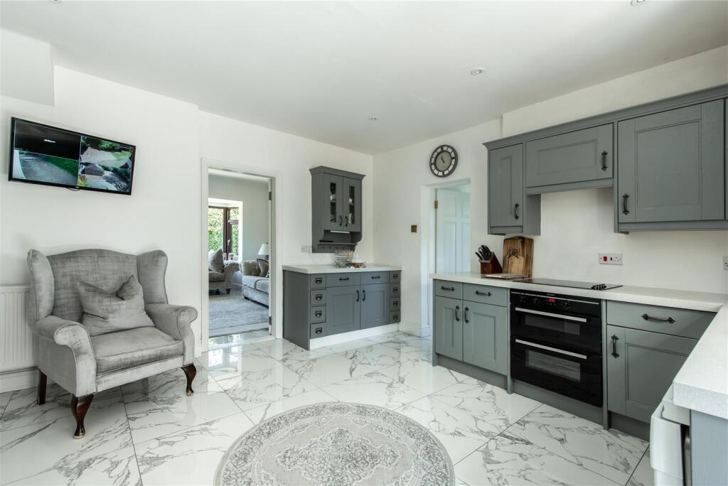 Lea cottage-hi-2.jpg