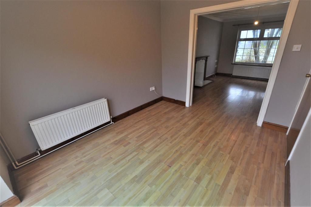 DiningLounge.JPG