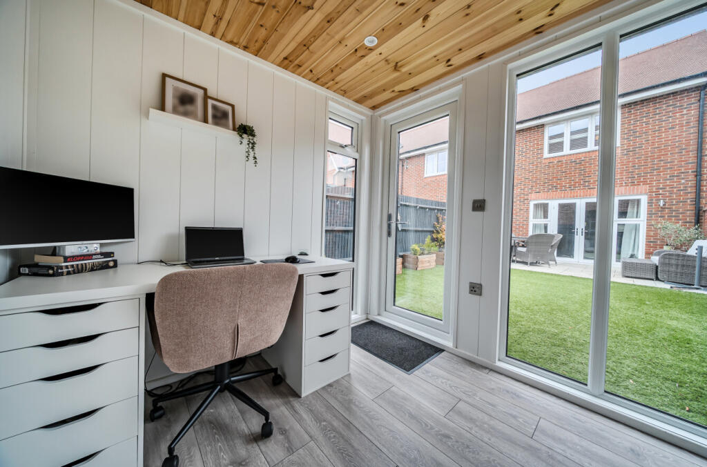 1371459-25-68ff6f...