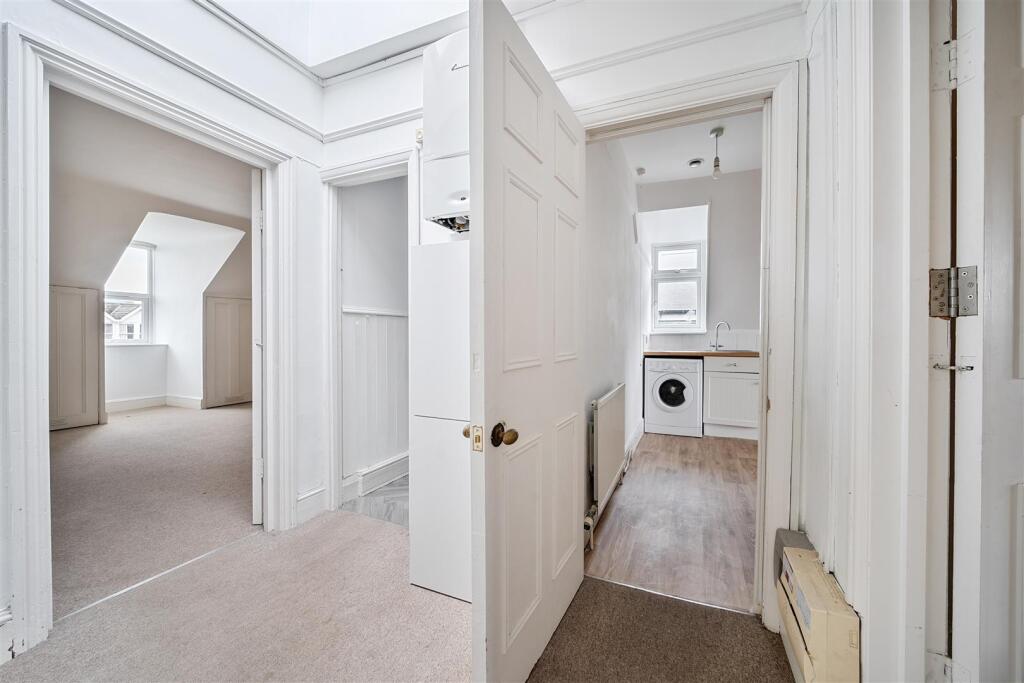Hallway.jpg