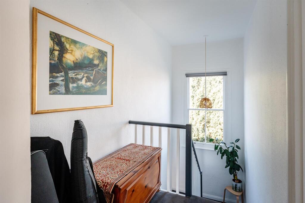 D&amp;D Fonthill Rd-14.jpg