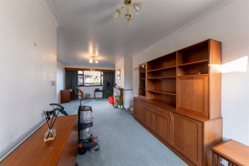 12A Eaton Road-008.jpg