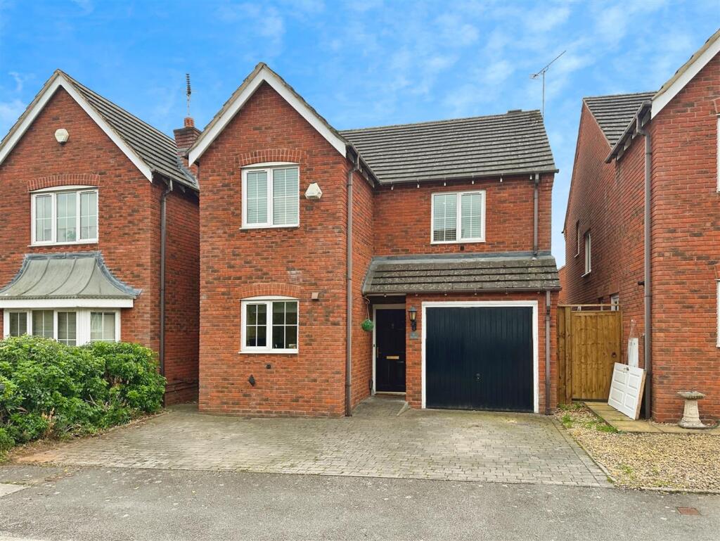 14f6b0f4--4269-AED1-86EB40D10272-62512-000014DE61B