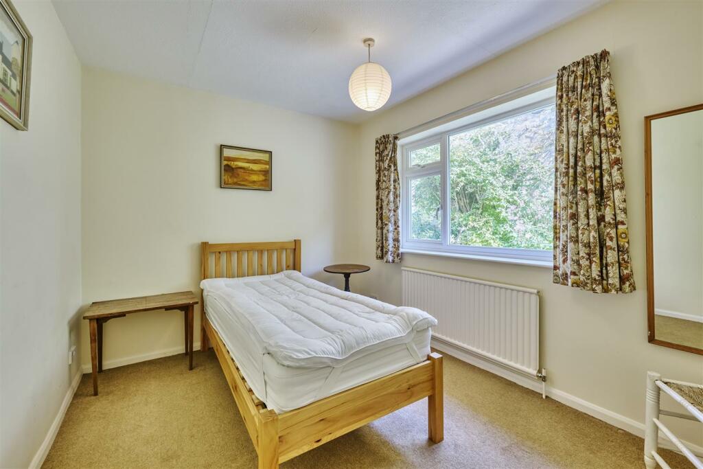 11 Danford Close Oundle-13.jpg