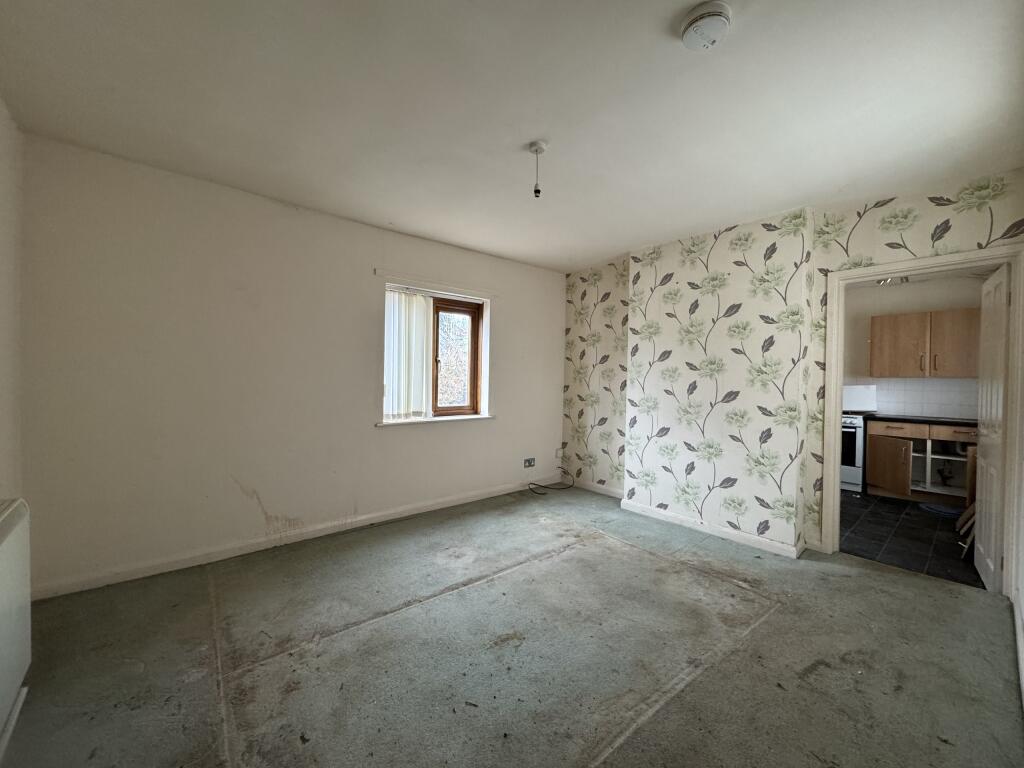 Lounge (25B)