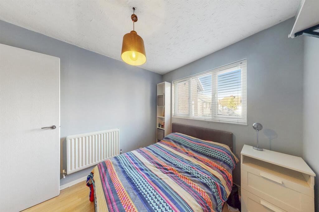 Bryn_House_Broadfields_Way_01132022_213336.jpg