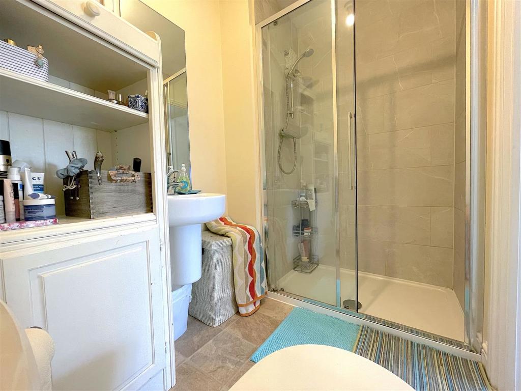 En-Suite (1).jpeg