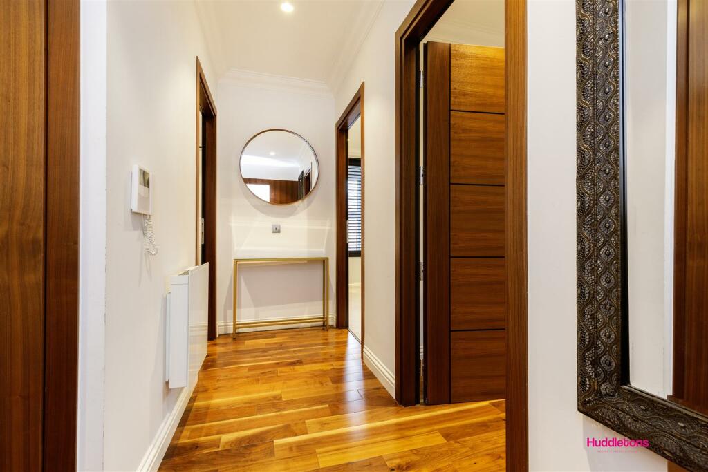 Collingwood House -17