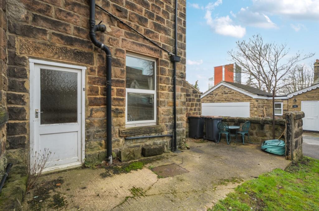 EweMove Harrogate Courtyard