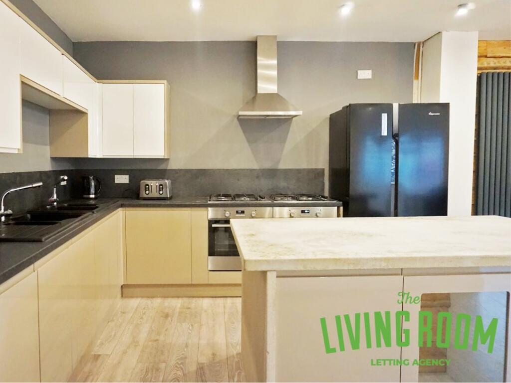 Kitchen 1